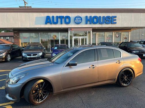 2010 INFINITI G37x Base