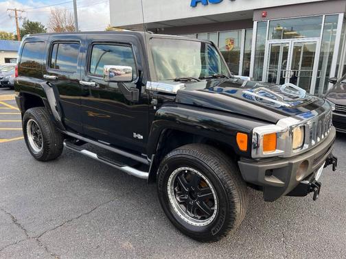 2006 Hummer H3 Base