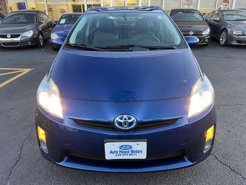 2010 Toyota Prius III
