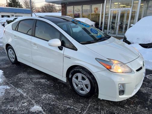 2010 Toyota Prius III