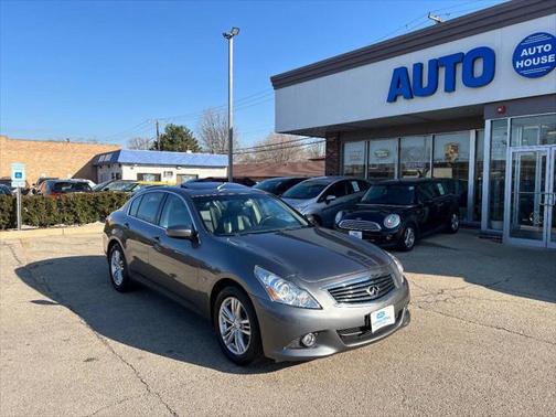 2015 INFINITI Q40 Base