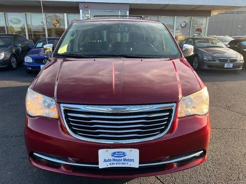 2014 Chrysler Town & Country Touring-L