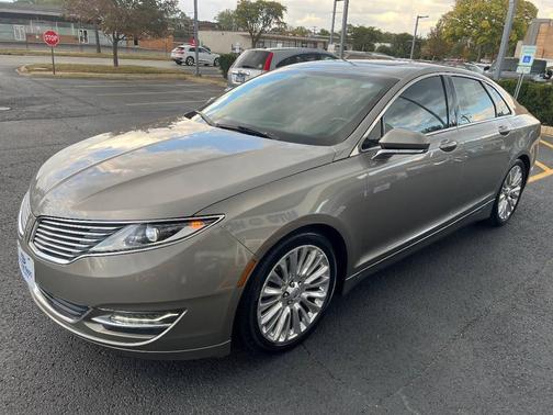 2016 Lincoln MKZ Base