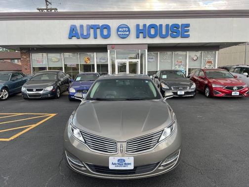 2016 Lincoln MKZ Base