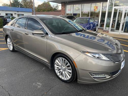 2016 Lincoln MKZ Base