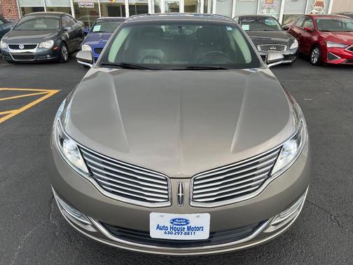2016 Lincoln MKZ Base