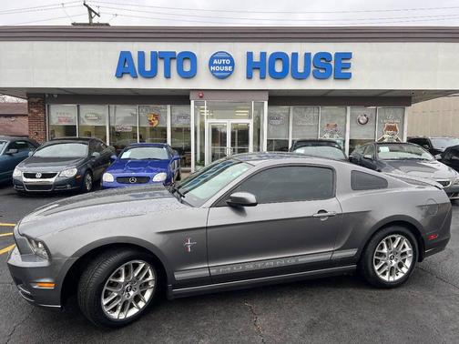 2013 Ford Mustang V6 Premium