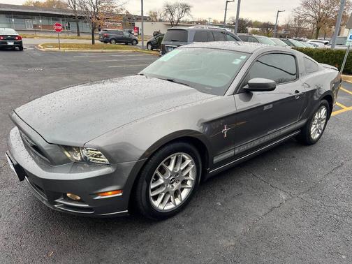 2013 Ford Mustang V6 Premium
