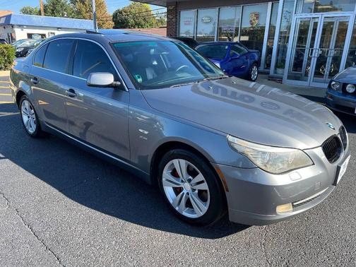 2009 BMW 528 528i xDrive AWD 4dr Sedan