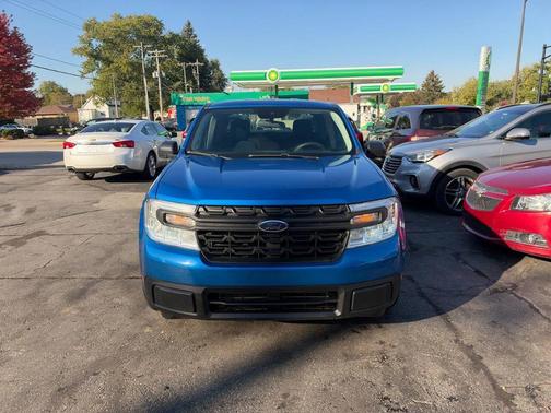 Velocity Blue 2022 Ford Maverick XL