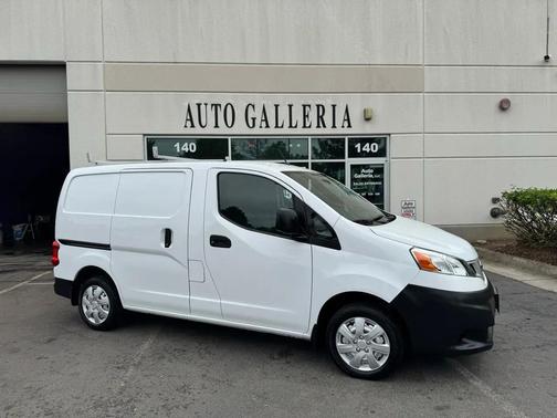 White 2019 Nissan NV200 S