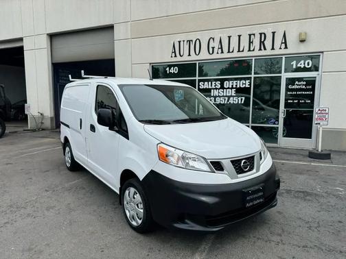 White 2019 Nissan NV200 S