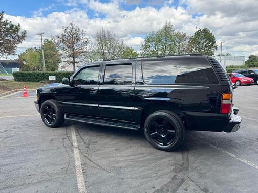2003 Chevrolet Suburban 1500 LT