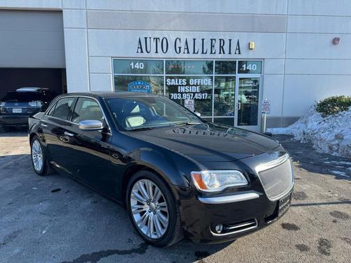 2013 Chrysler 300C Luxury Series