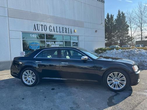 2013 Chrysler 300C Luxury Series