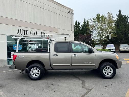 2006 Nissan Titan SE Crew Cab