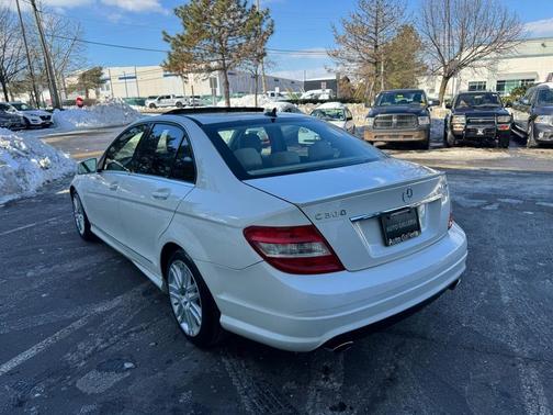 2011 Mercedes-Benz C-Class C 300 4MATIC Luxury