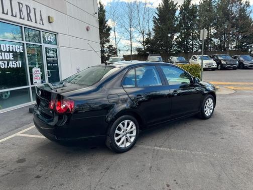 2010 Volkswagen Jetta Limited Edition