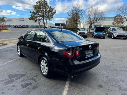 2010 Volkswagen Jetta Limited Edition