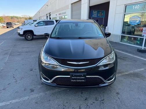 2018 Chrysler Pacifica Touring Plus