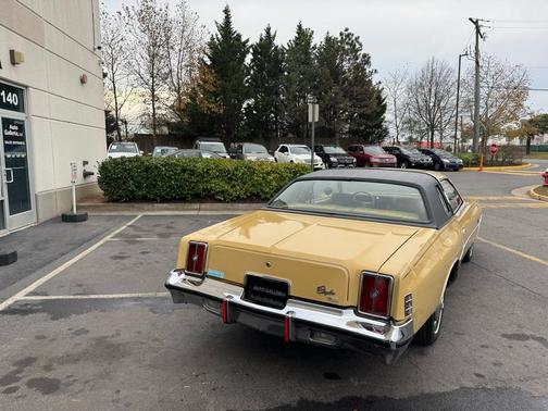 1975 Chrysler Cordoba 