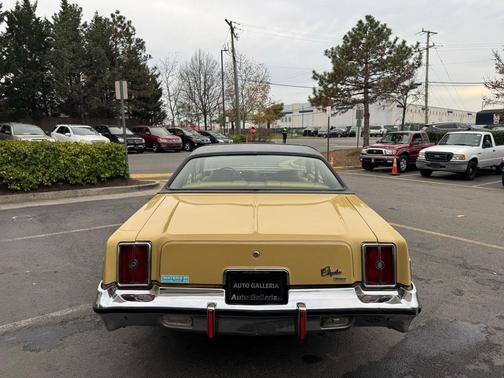 1975 Chrysler Cordoba coupe