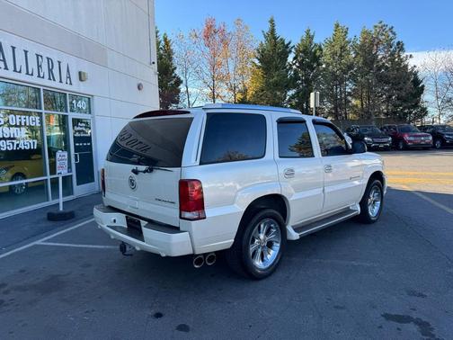 2006 Cadillac Escalade Base