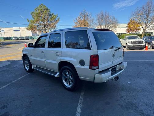 2006 Cadillac Escalade Base