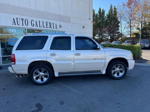 2006 Cadillac Escalade Base