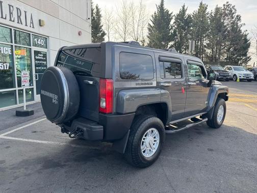 2009 Hummer H3 Base