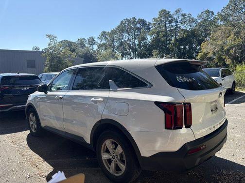 2021 Kia Sorento LX