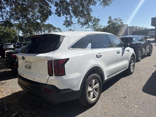 2021 Kia Sorento LX