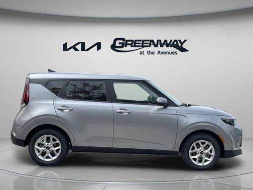 2025 Kia Soul S
