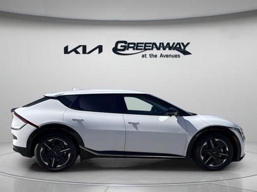 2025 Kia EV6 Wind