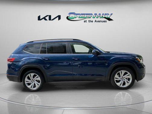 2022 Volkswagen Atlas 3.6L SE w/Technology