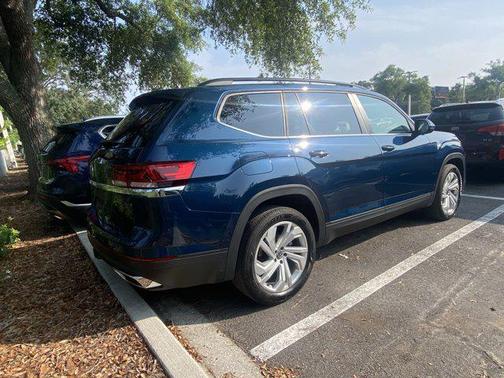2022 Volkswagen Atlas 3.6L SE w/Technology
