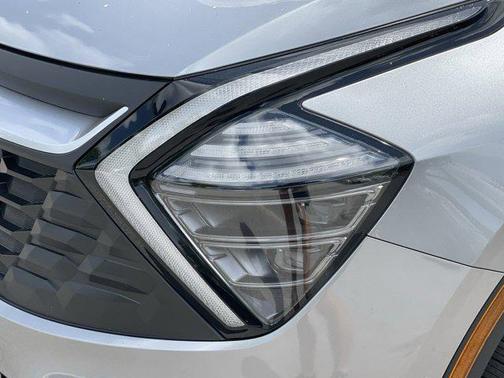 2025 Kia Sportage Hybrid LX