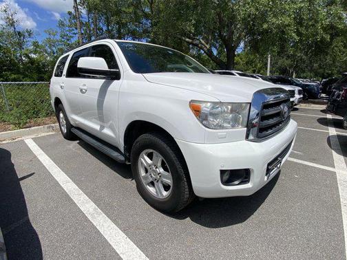 2017 Toyota Sequoia SR5