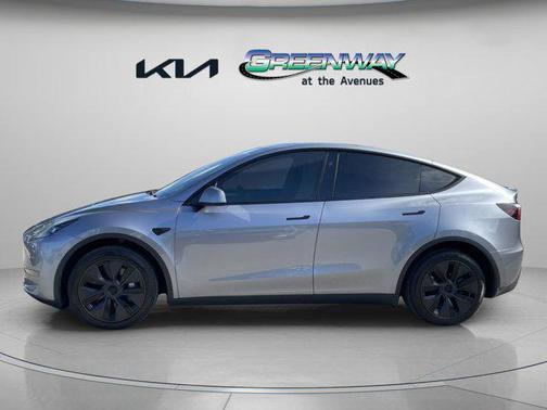 2024 Tesla Model Y Long Range Dual Motor All-Wheel Drive