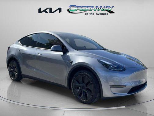 2024 Tesla Model Y Long Range Dual Motor All-Wheel Drive