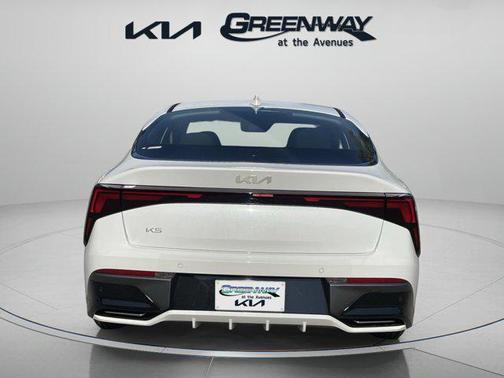 2025 Kia K5 LXS