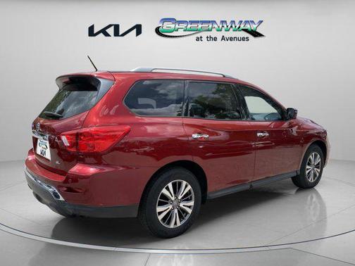 2018 Nissan Pathfinder SL
