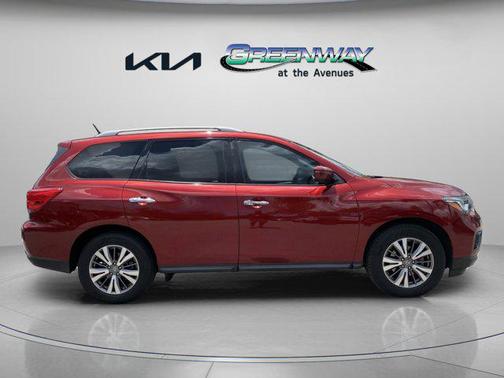 2018 Nissan Pathfinder SL