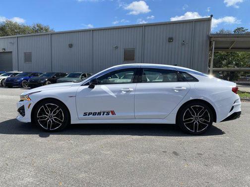 2023 Kia K5 GT