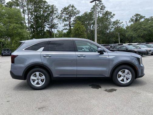 2025 Kia Sorento LX