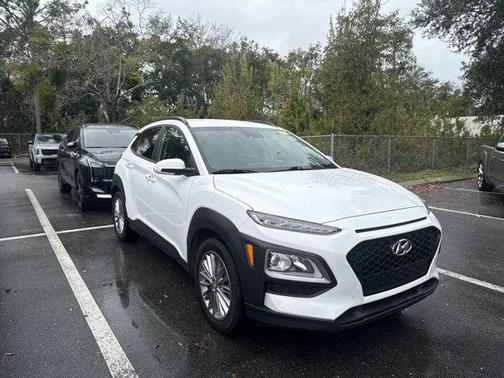2021 Hyundai KONA SEL