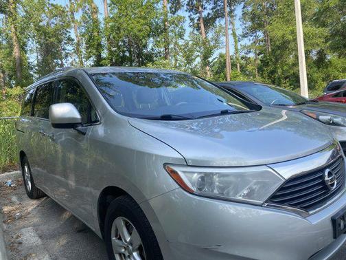 2015 Nissan Quest SV