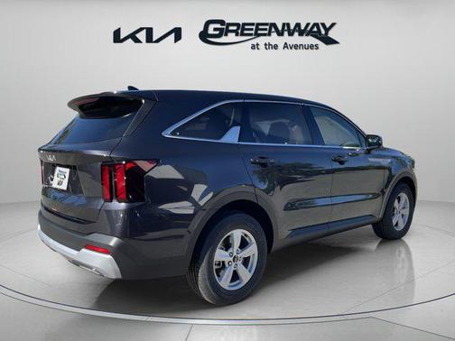 2025 Kia Sorento LX