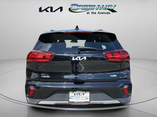 2022 Kia Niro LXS