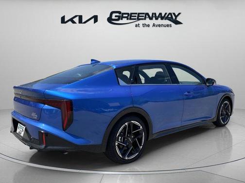 2025 Kia K4 GT-Line